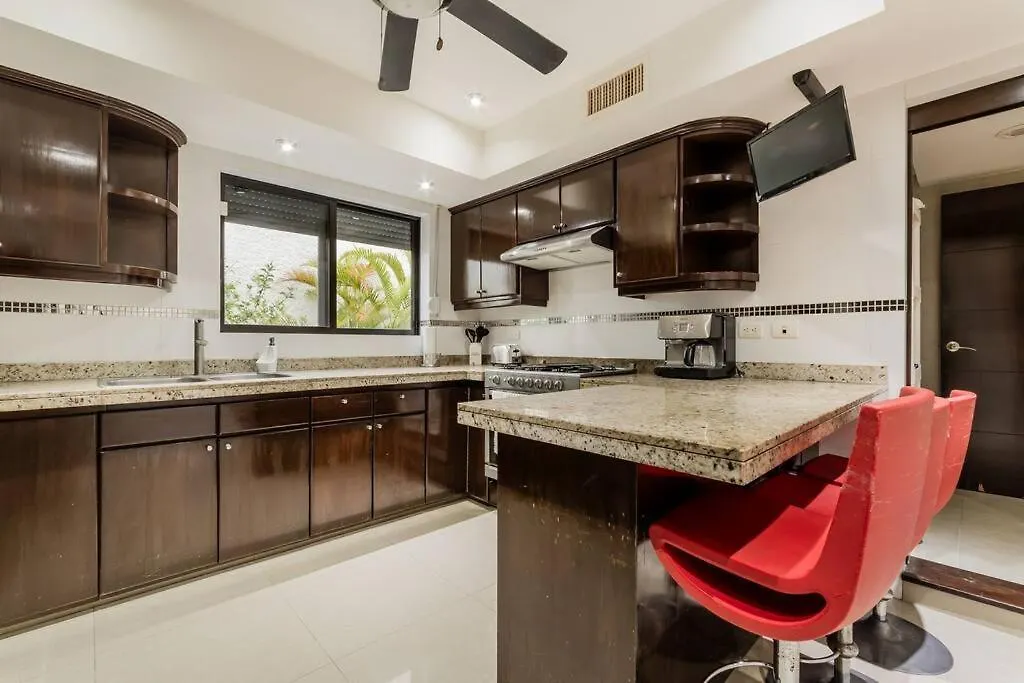 Stylish Lagoon Front Villa By Casa Paraiso Cancun