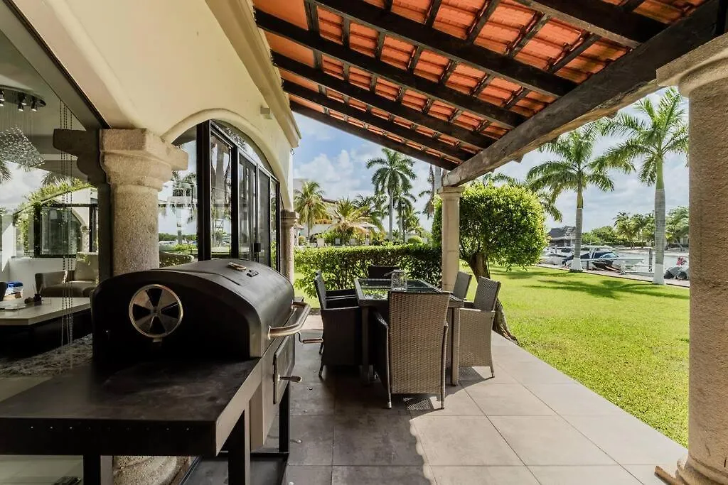 Stylish Lagoon Front Villa By Casa Paraiso Cancun Mexico