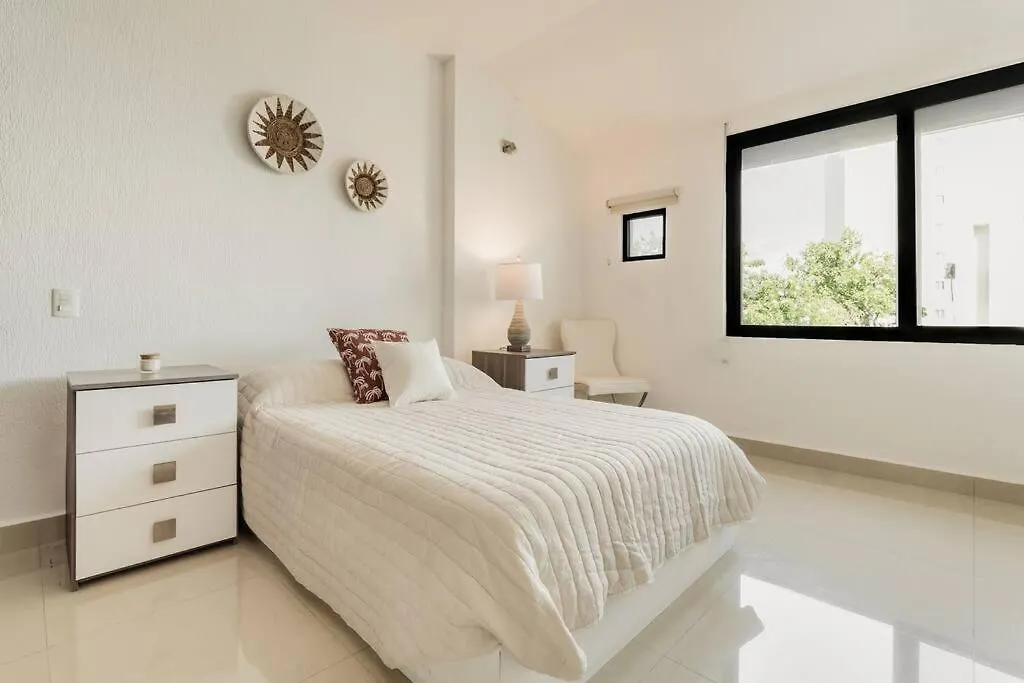Stylish Lagoon Front Villa By Casa Paraiso Cancun Mexico