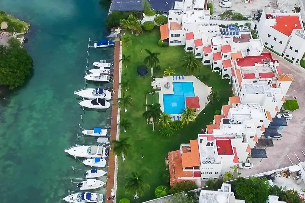 Stylish Lagoon Front Villa By Casa Paraiso Cancun