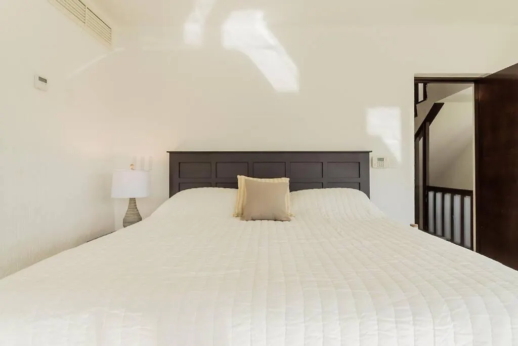 Stylish Lagoon Front Villa By Casa Paraiso Cancun
