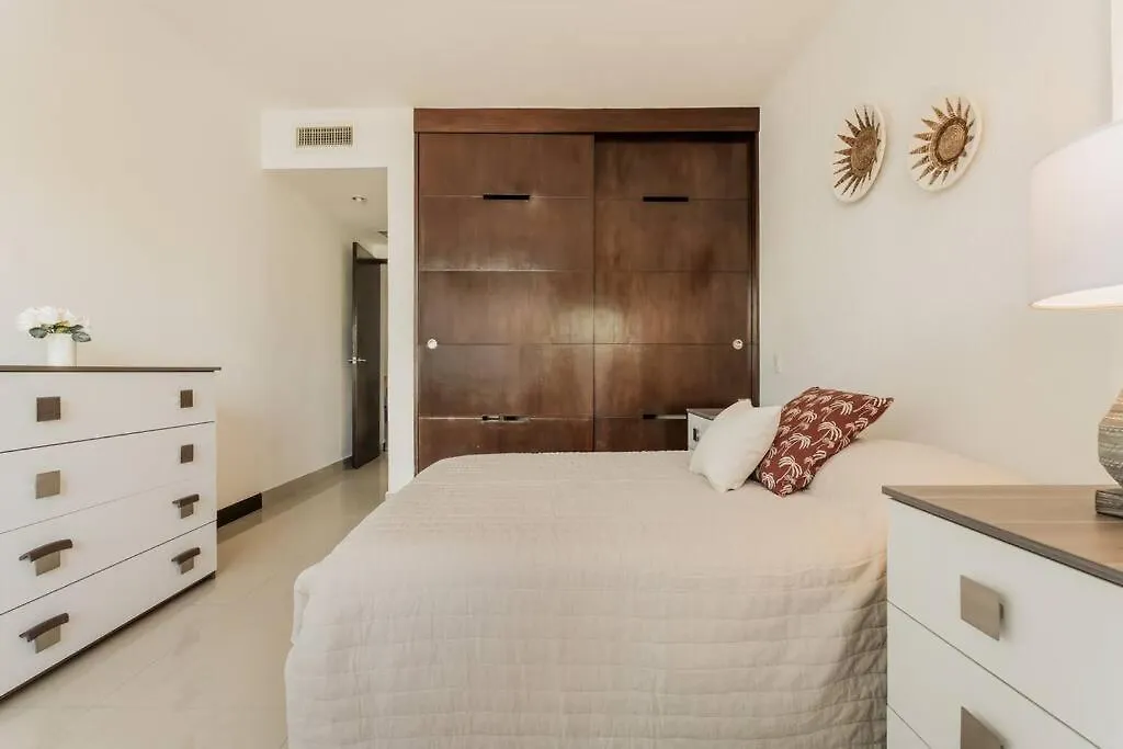 Stylish Lagoon Front Villa By Casa Paraiso Cancun 0*,