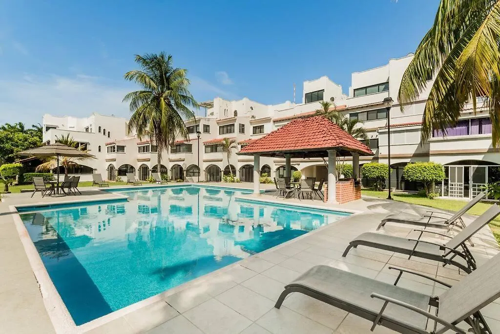 Stylish Lagoon Front Villa By Casa Paraiso Cancun