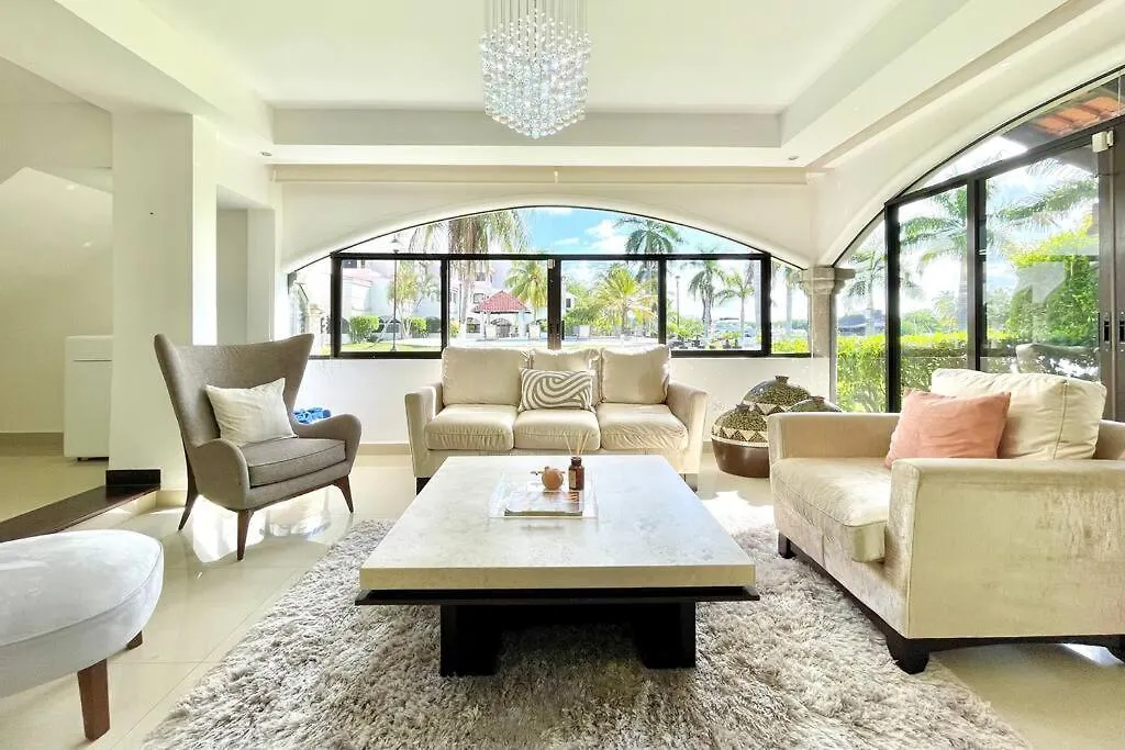 Stylish Lagoon Front Villa By Casa Paraiso Cancun