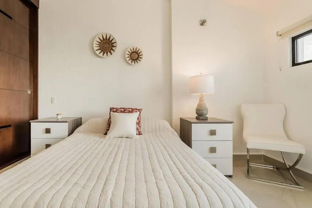 Stylish Lagoon Front Villa By Casa Paraiso Cancun